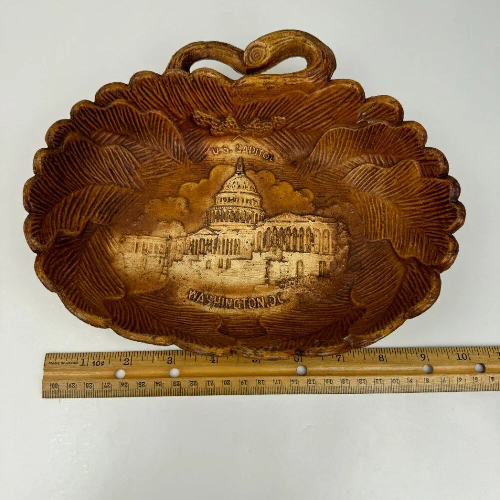 Vtg Silberne Inc Washington DC US Capital Souvenir Plastic Faux Wood Leaves Dish